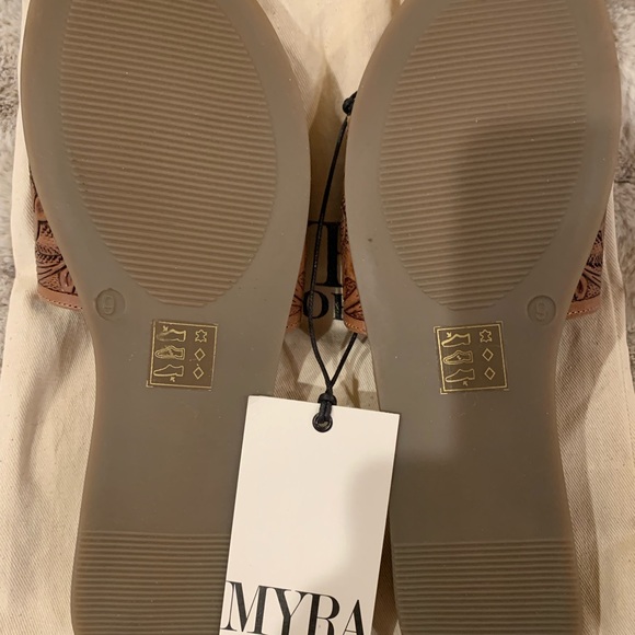 Myra Bag Women's Brown Slide Sandals Size 9 NWT - Picture 2 of 2